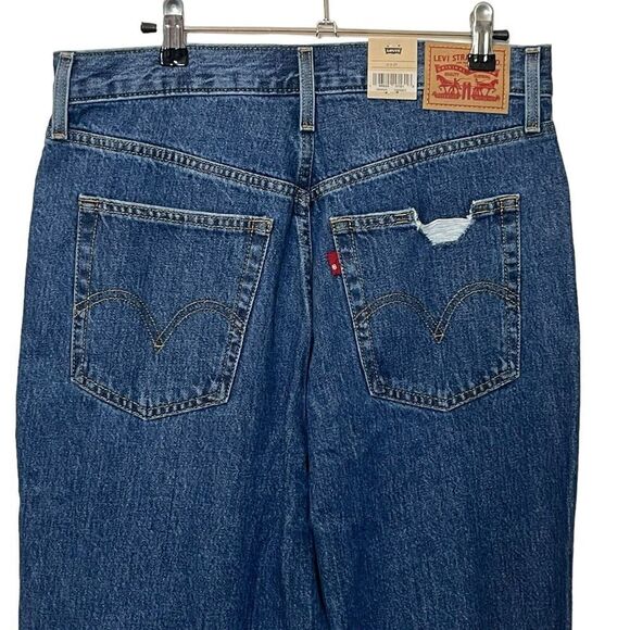 Welcome to my closet! I'm sorry but this item has sold and is not available. - Picture 6 of 15